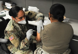 Army Reserve division leads way with flu-shot program