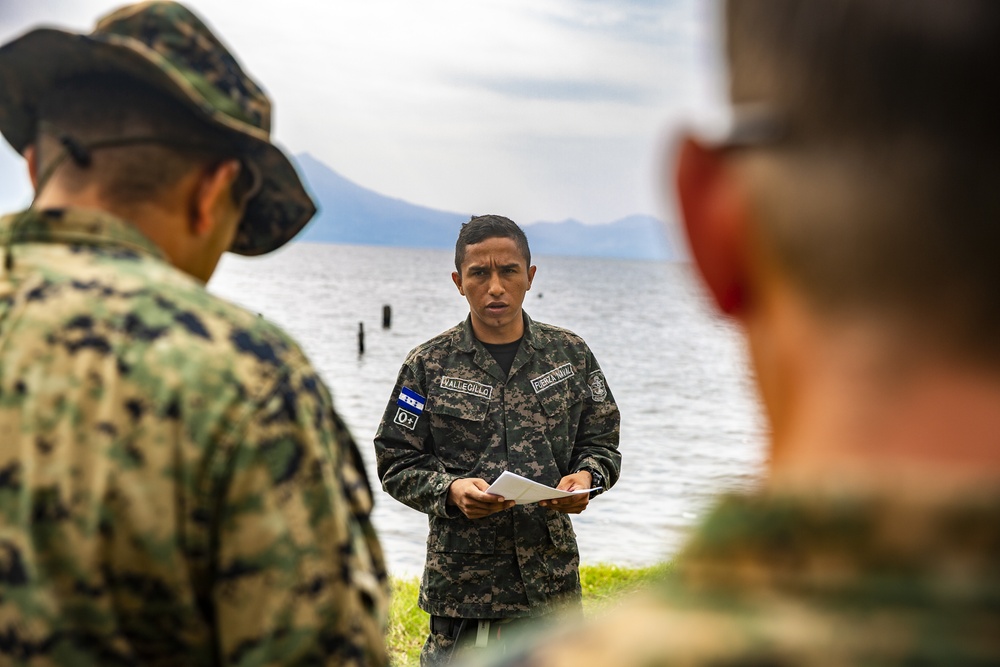 US Marine task force Mobile Training Team conduct training with Honduran Marines