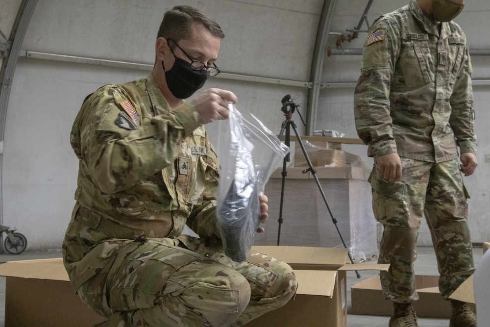 Marne Air Soldiers recieve new medical supplies at Hunter Army Airfield