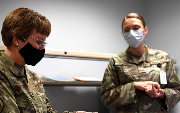 AF Surgeon General talks medic readiness during 19th MDG visit