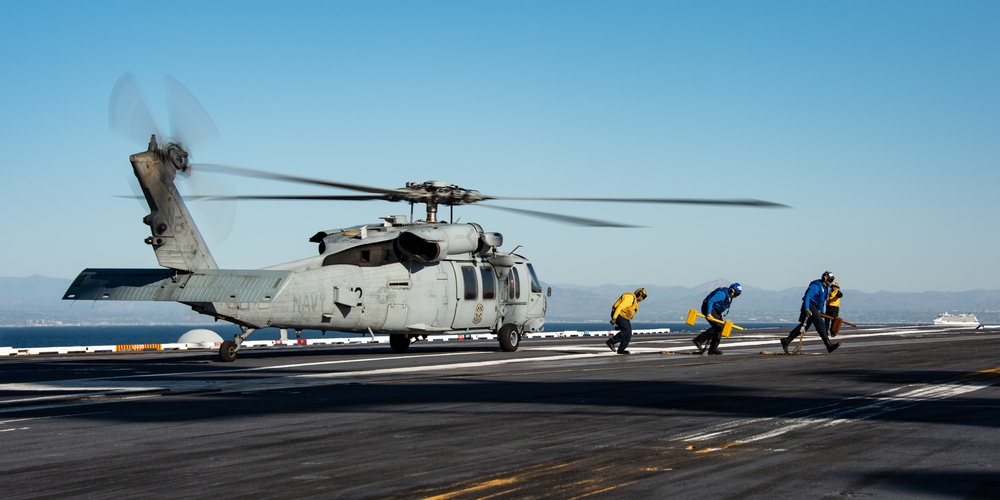 USS Carl Vinson Conducts Vertical Replenishment