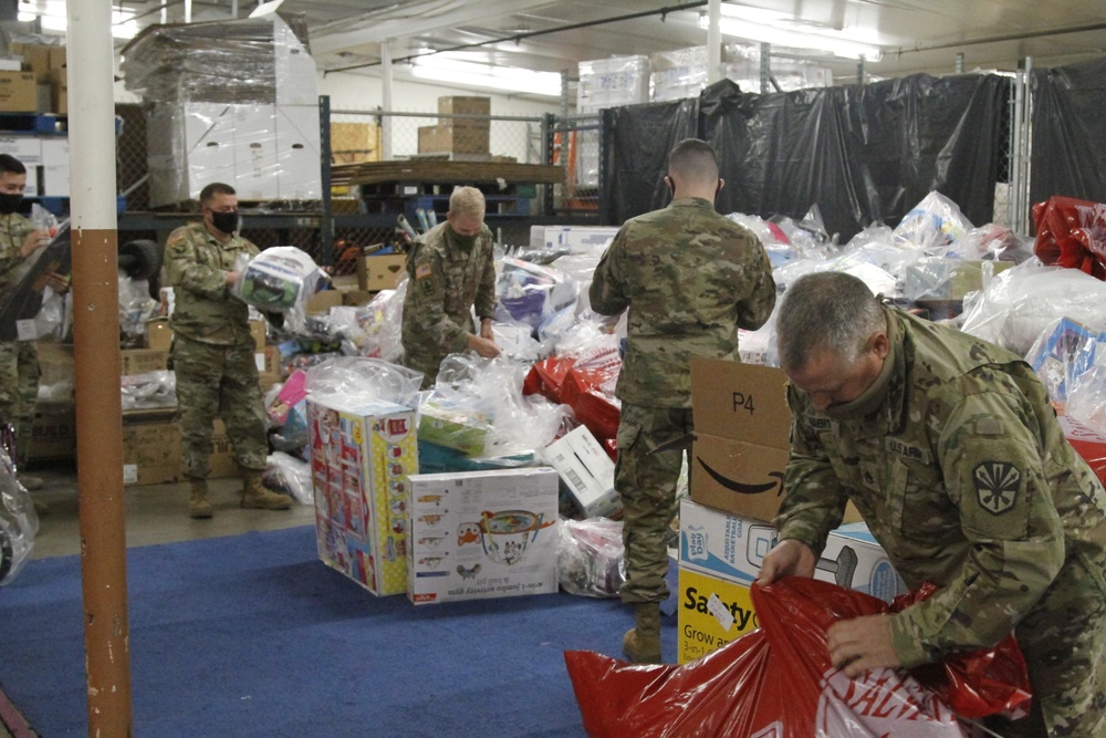 AZNG organizes and prepares holiday toy donations