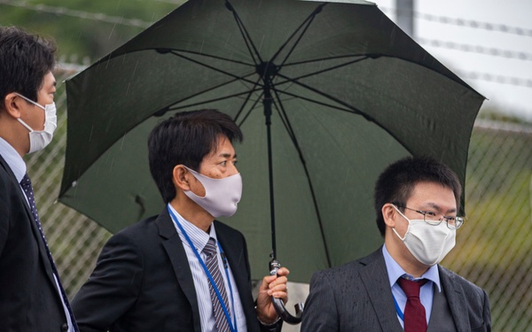 Members of Japanese House of Representatives visit military facilities