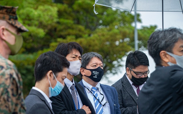 Members of Japanese House of Representatives visit military facilities