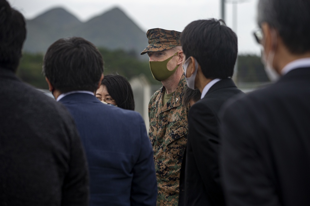 Members of Japanese House of Representatives visit military facilities