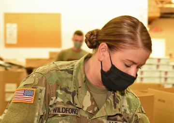 Michigan’s Task Force Spartan work with Gleaners of Pontiac