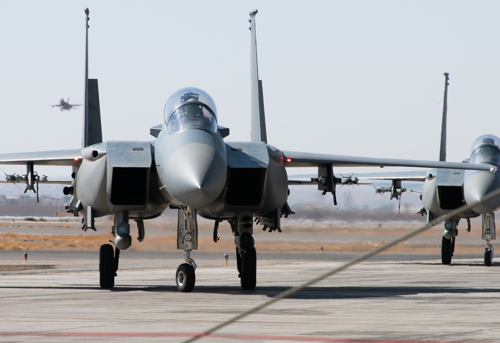 77th EFS, FGS trains with RSAF at King Faisal Air Base