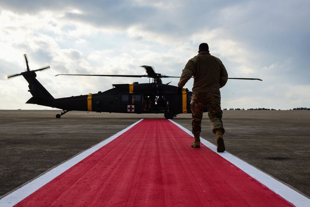 Air Force medics conduct MEDEVAC training with Army aviation battalion