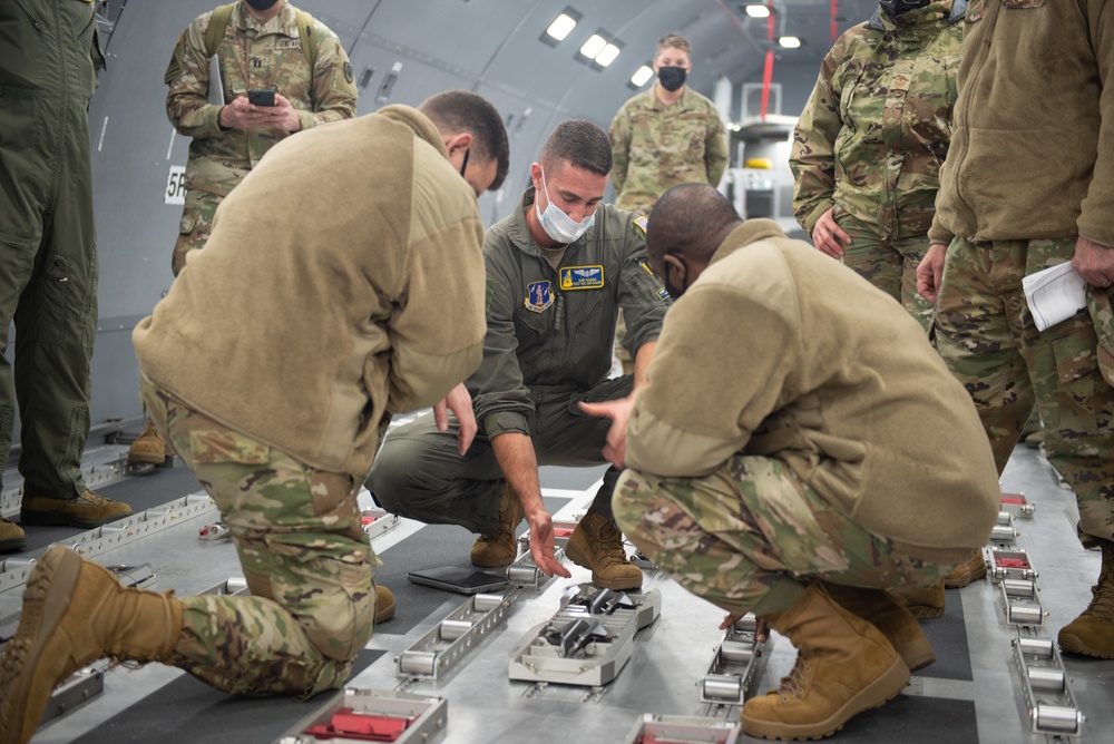 ANG director, command chief visit Pease Air National Guard Base