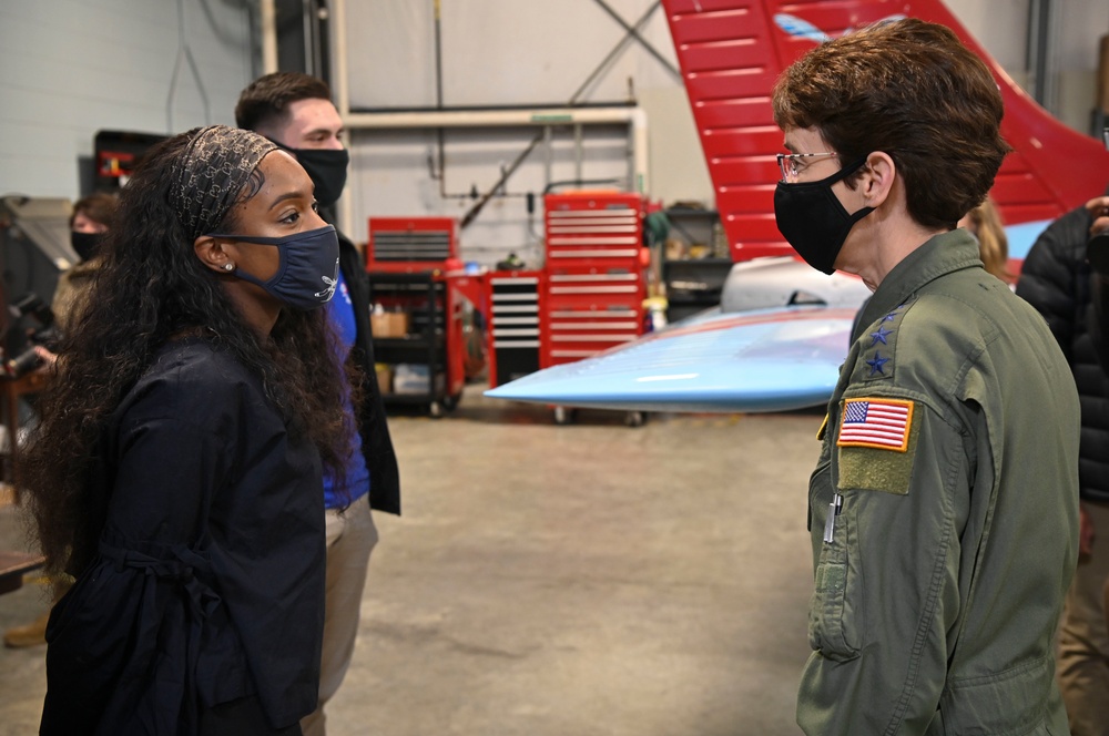 AMC commander inspires future aviation leaders