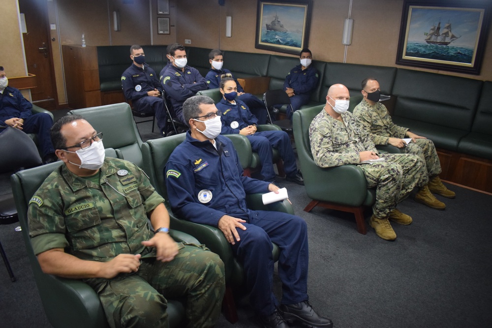US Navy, Marine Corps officers embark on Brazilian ship