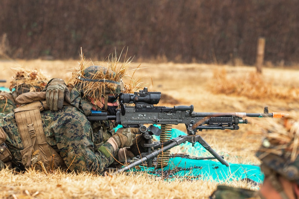 3/8 Marines and JGSDF troops exchange combat tactics during Forest Light 21