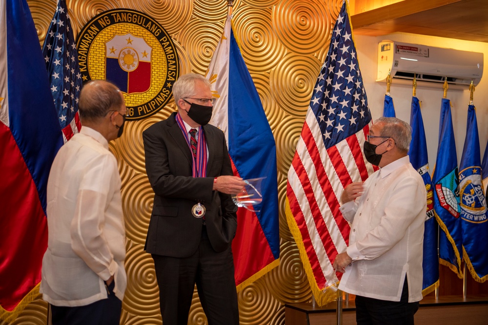 Acting Defense Secretary visits Indo-Pacific