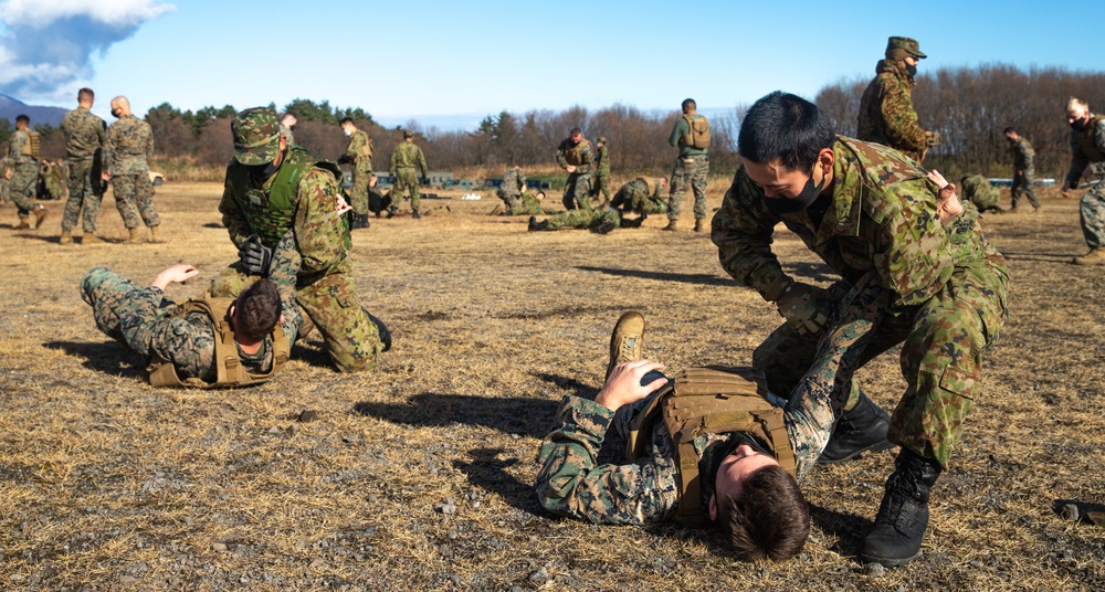Marines with 3/8 and JGSDF Personnel conduct MCMAP during Forest Light 21