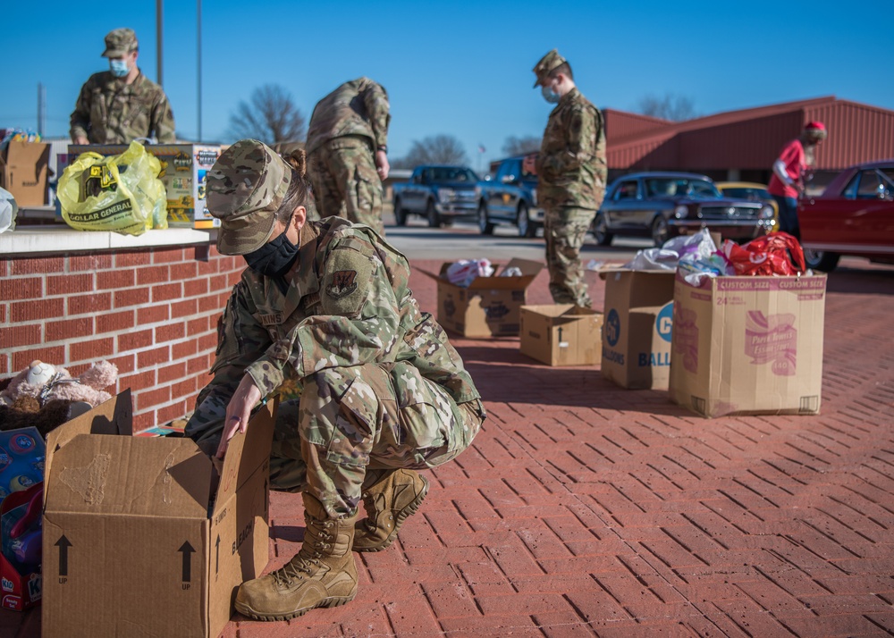 A Tulsa club donates gifts to military children and families in need