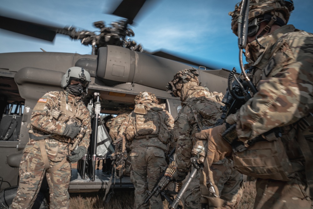 12th CAB and 173rd Airborne in air assault live fire exercise