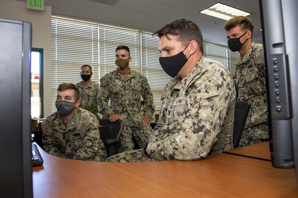 Seabees hold innovative training on ENFIRE kit