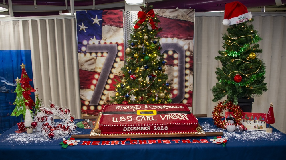 Holiday party aboard USS Carl Vinson (CVN 70)