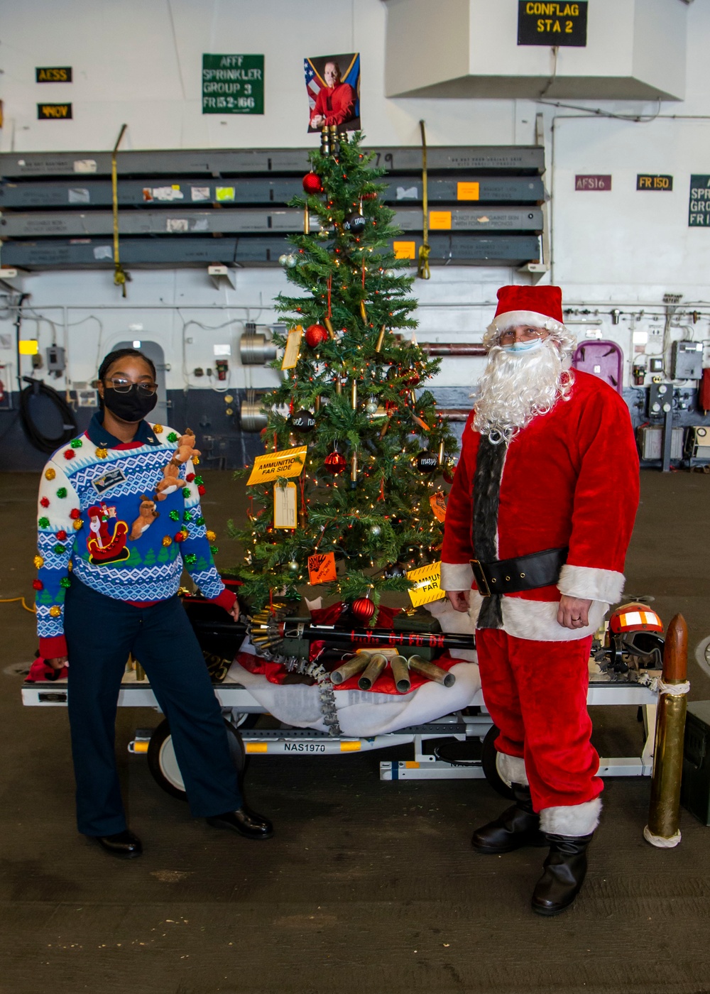 DVIDS Images Holiday party aboard USS Carl Vinson (CVN 70)