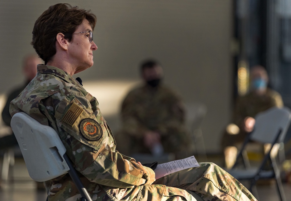 AMC commander addresses Dover AFB aircrew