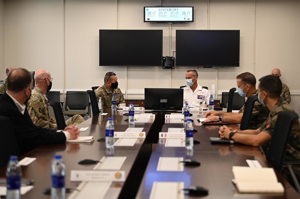 French Air Brigade General visits CJTF-HOA