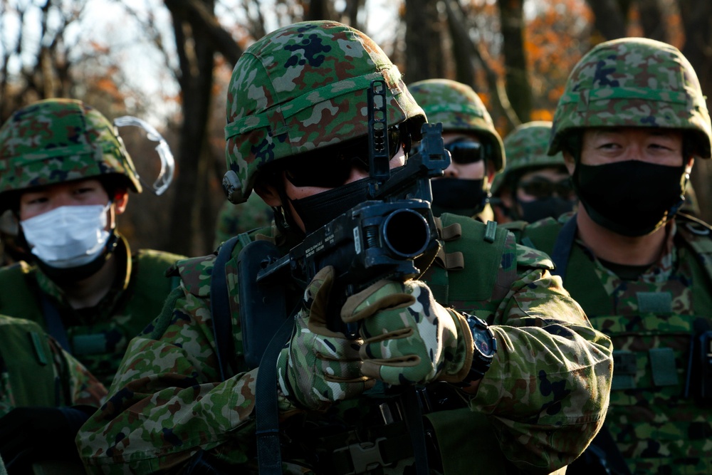 Forest Light: JGSDF’s 30th Infantry Regiment, 3/8 conducts infiltration tactics training