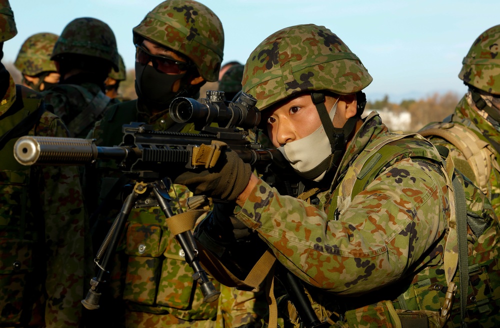 Forest Light: JGSDF’s 30th Infantry Regiment, 3/8 conducts infiltration tactics training