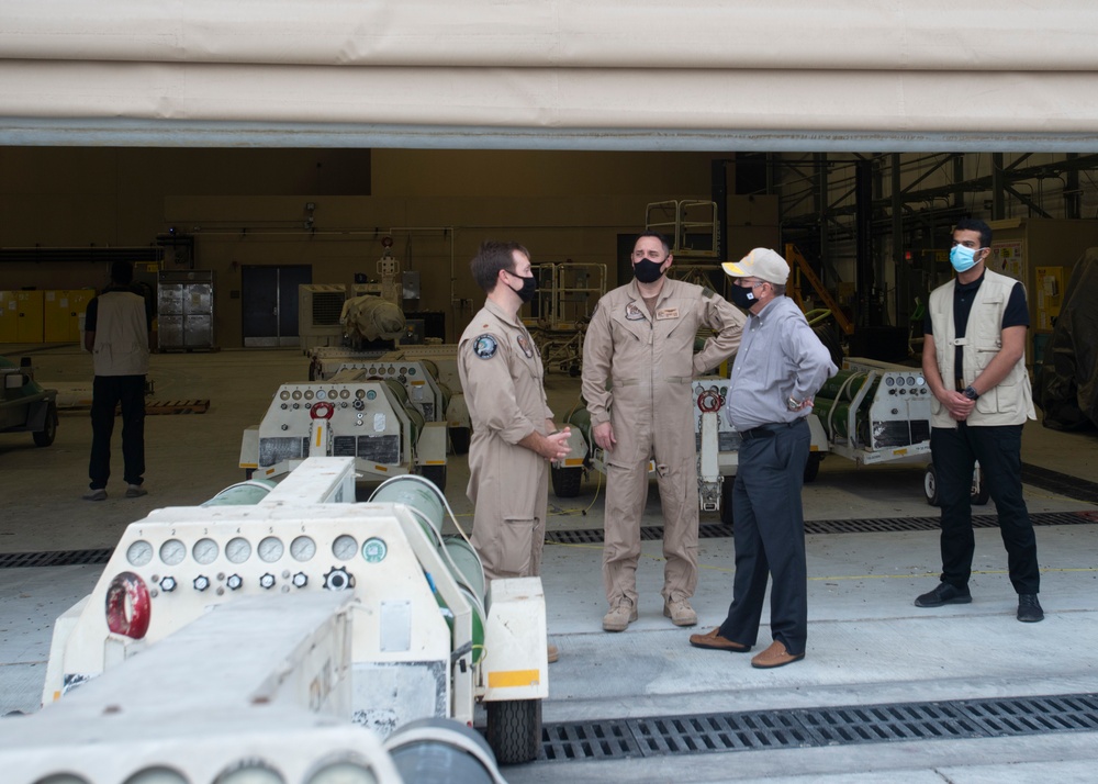 Assistant Secretary of the Navy visits VP-8