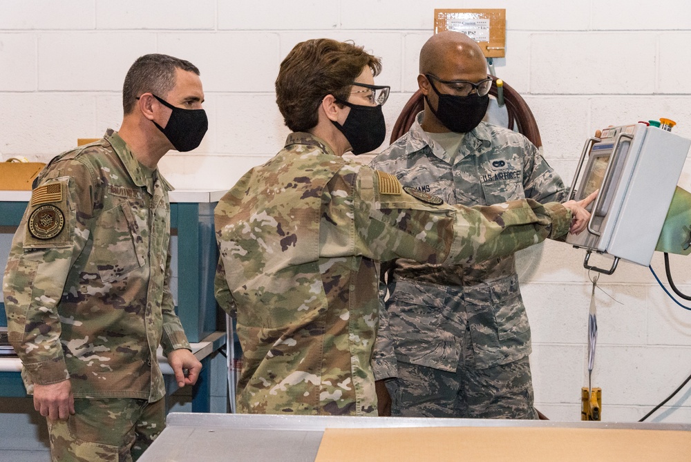 AMC commander visits Dover Super Port