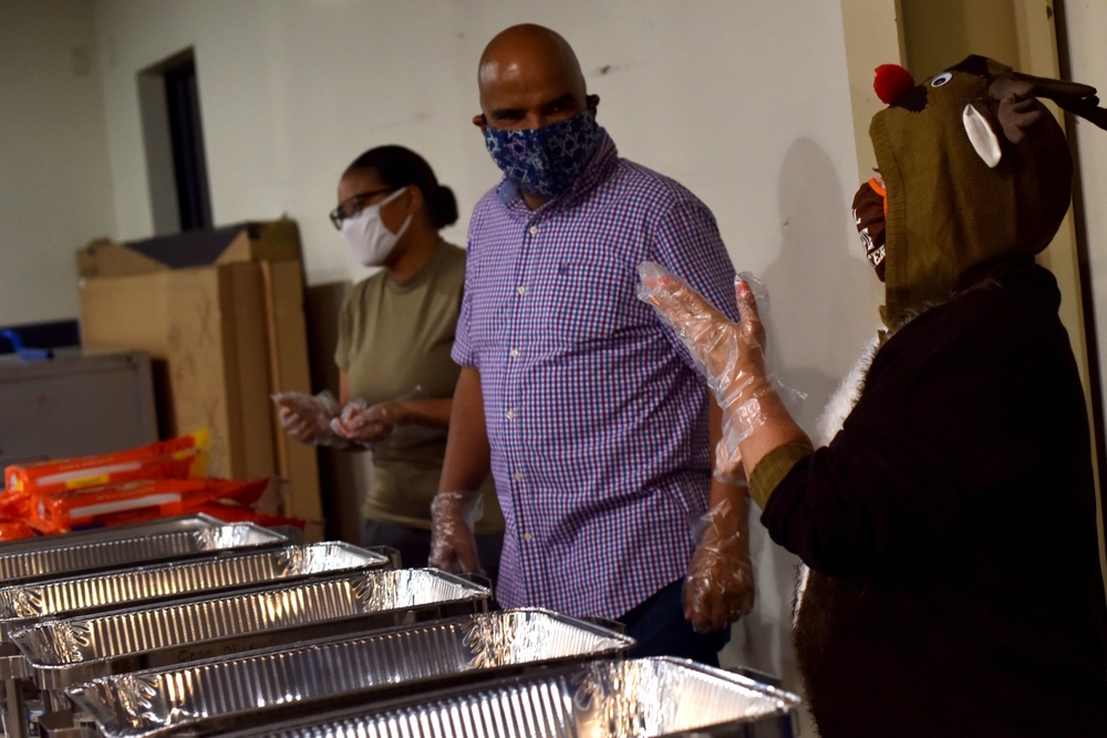 17th Training Wing Chapel hosts early Thanksgiving meal for students