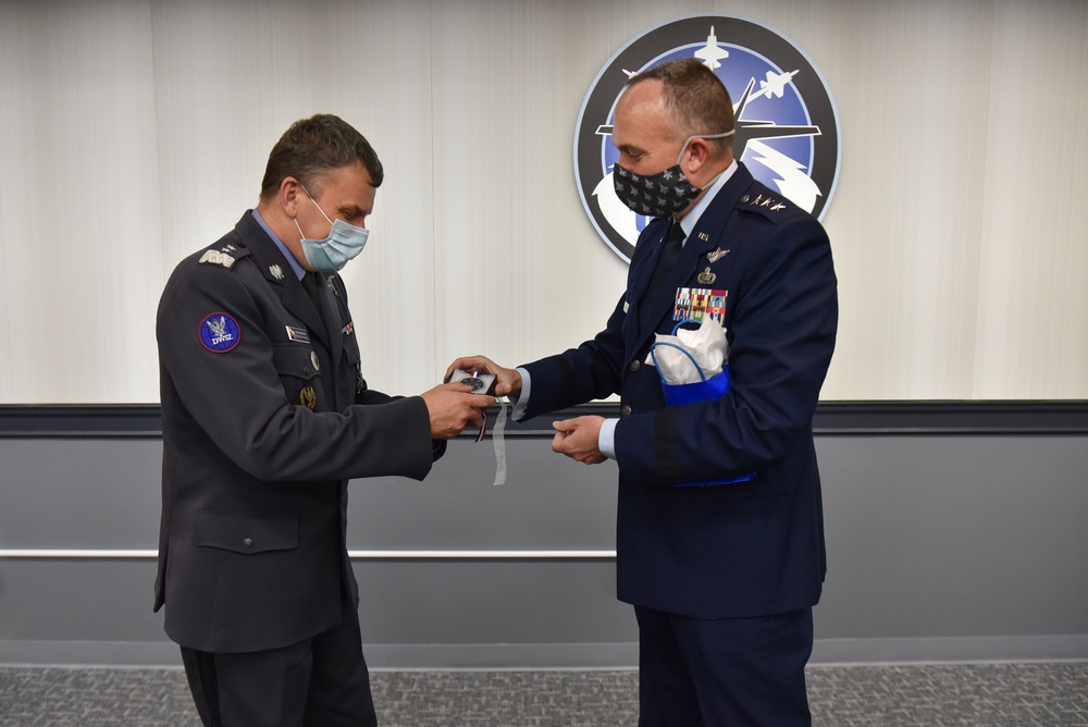 Poland Defense Attaché Visits F-35 Program Office