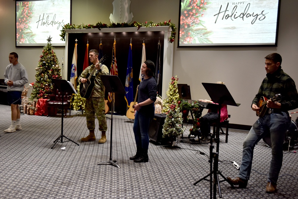Goodfellow hosts virtual tree lighting