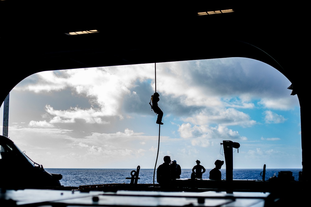 15th MEU Marines, Sailors conduct fast-rope training aboard USS Makin Island