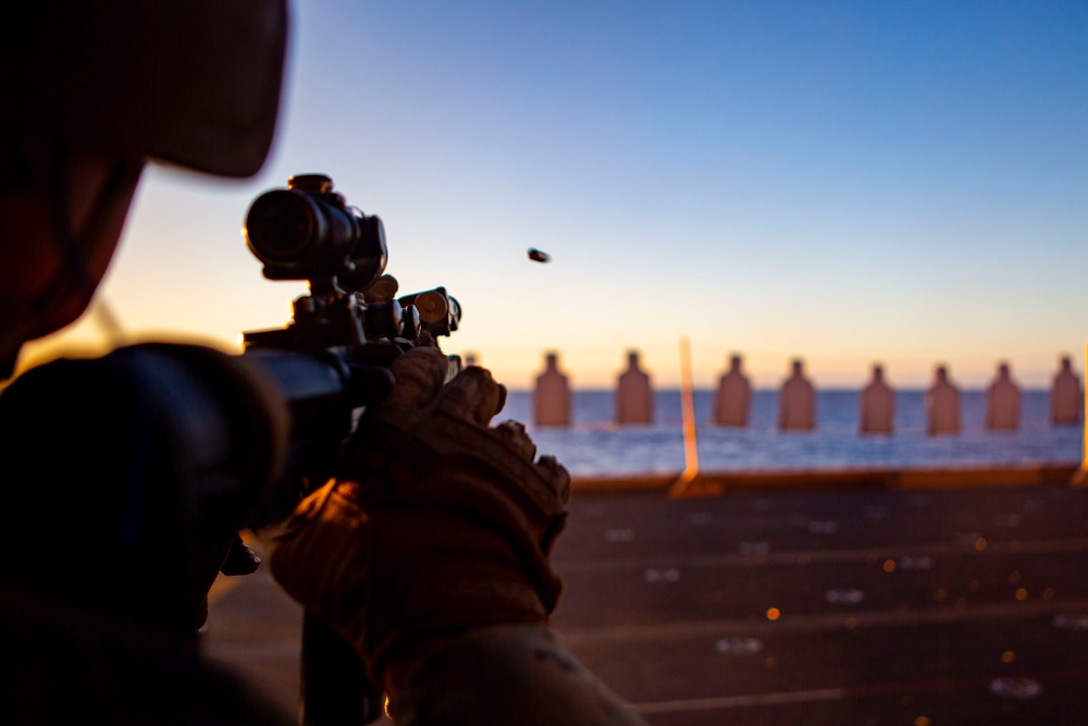 15th MEU Marines, Sailors participate in deck shoot aboard USS Makin Island