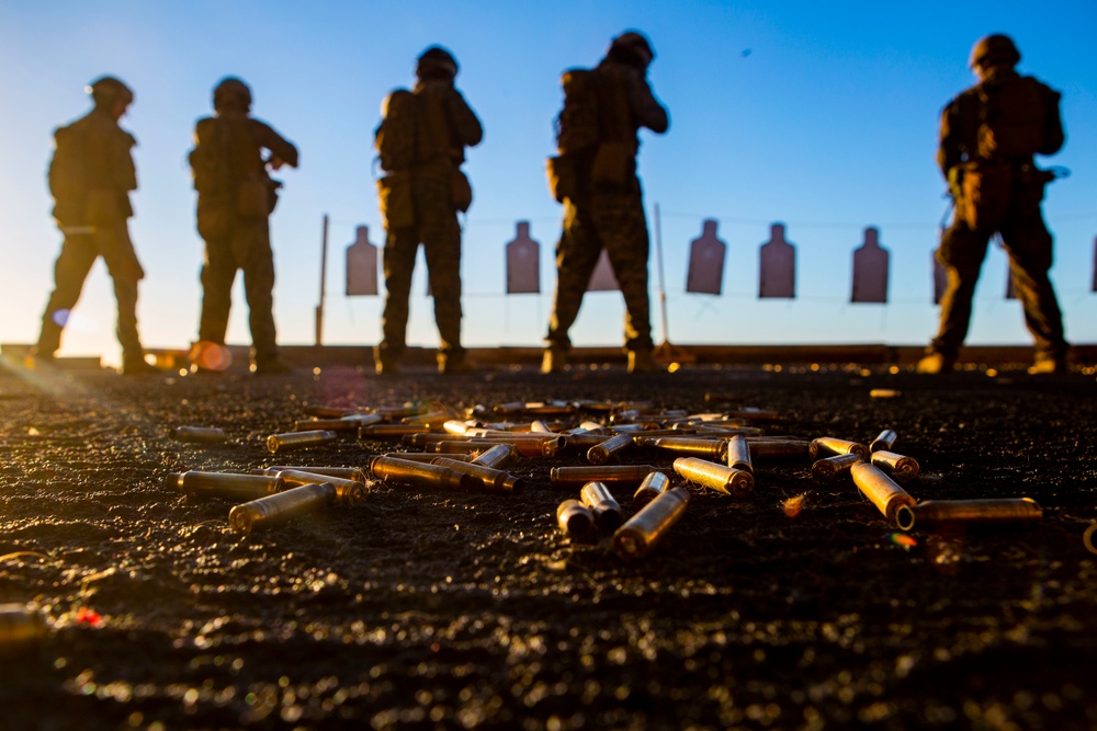 15th MEU Marines, Sailors participate in deck shoot aboard USS Makin Island