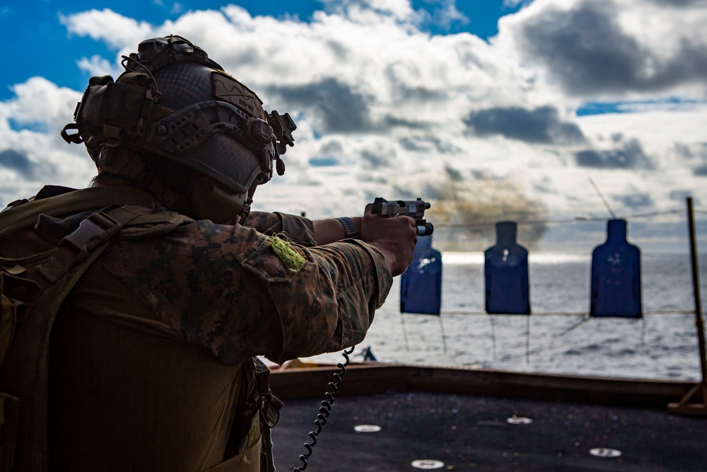 15th MEU Marines, Sailors participate in deck shoot aboard USS Makin Island