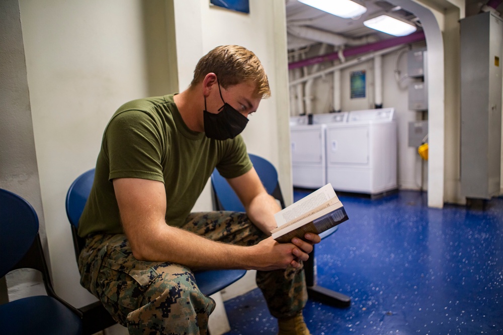 15th MEU Marines aboard USS Makin Island clean laundry