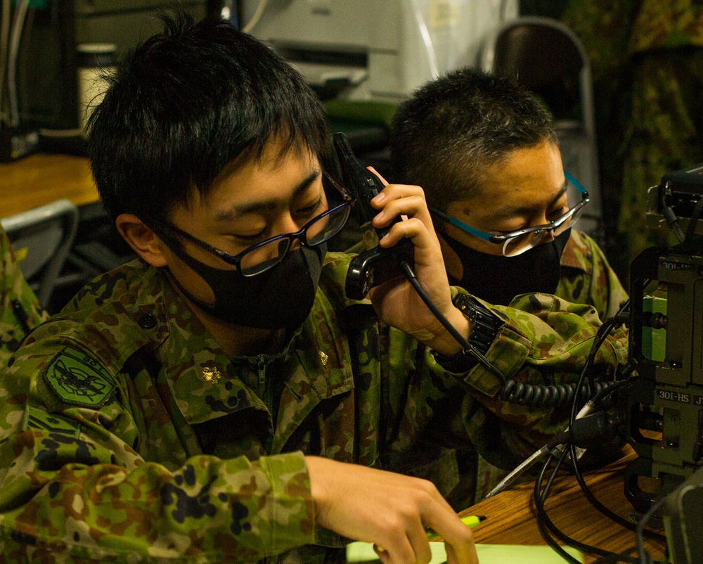 3/8 and JGSDF work together to command and control the troops of exercise Forest Light 21