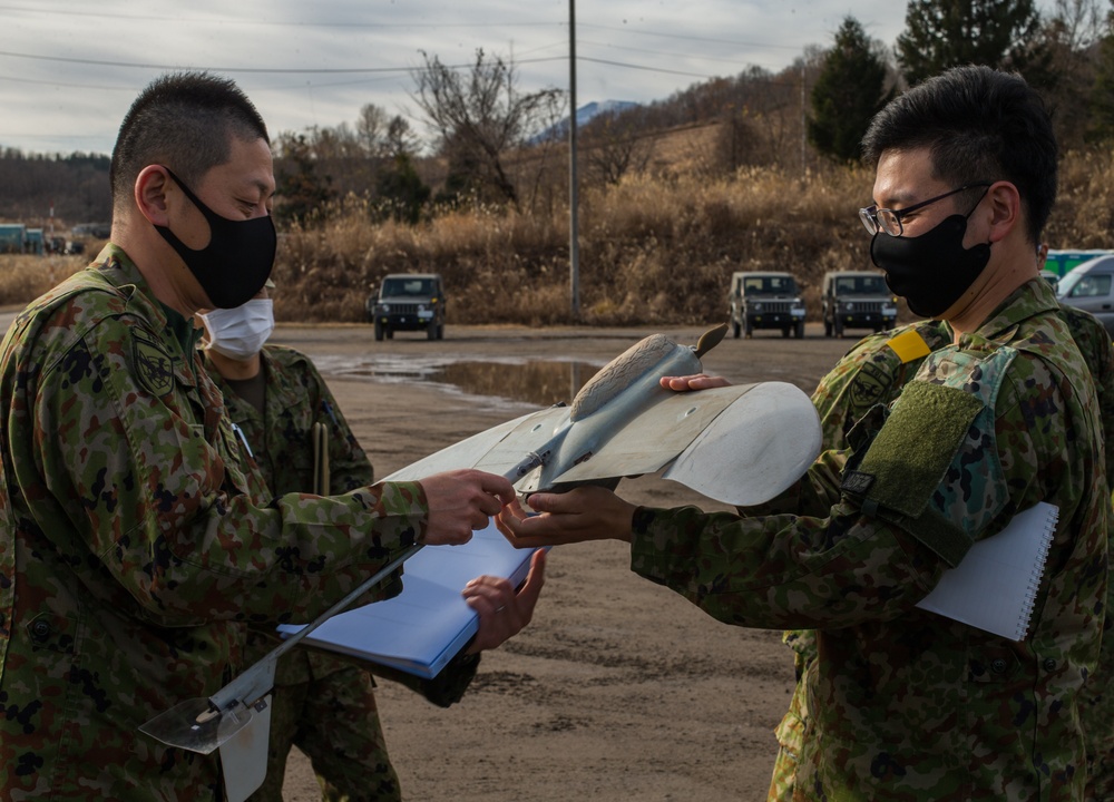 3/8 and JGSDF work together to command and control the troops of exercise Forest Light 21