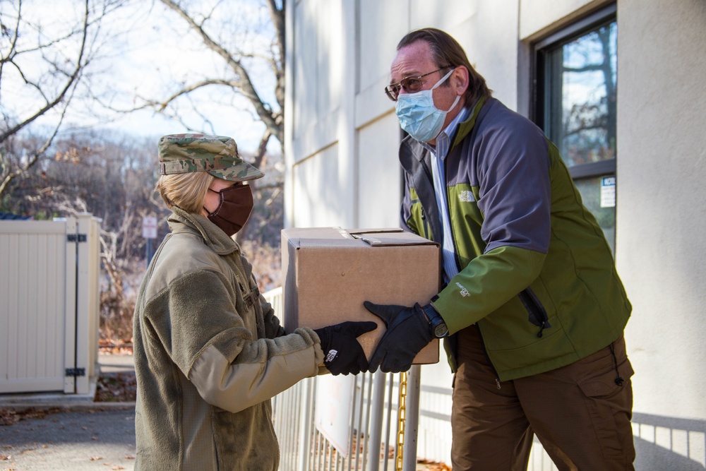 Fort Devens RFTA Hosts Food Drive