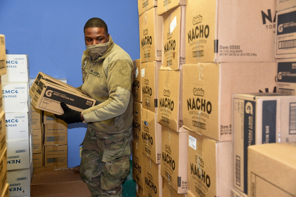 Arizona Guard stocks food at Williams Food Bank