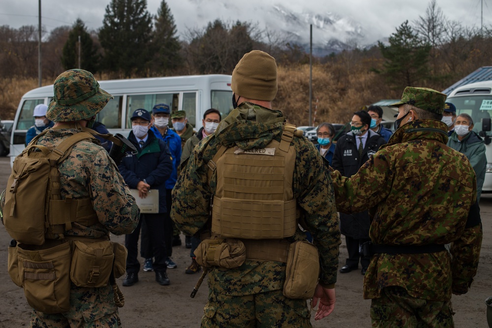 Niigata Prefecture officials visit Forest Light