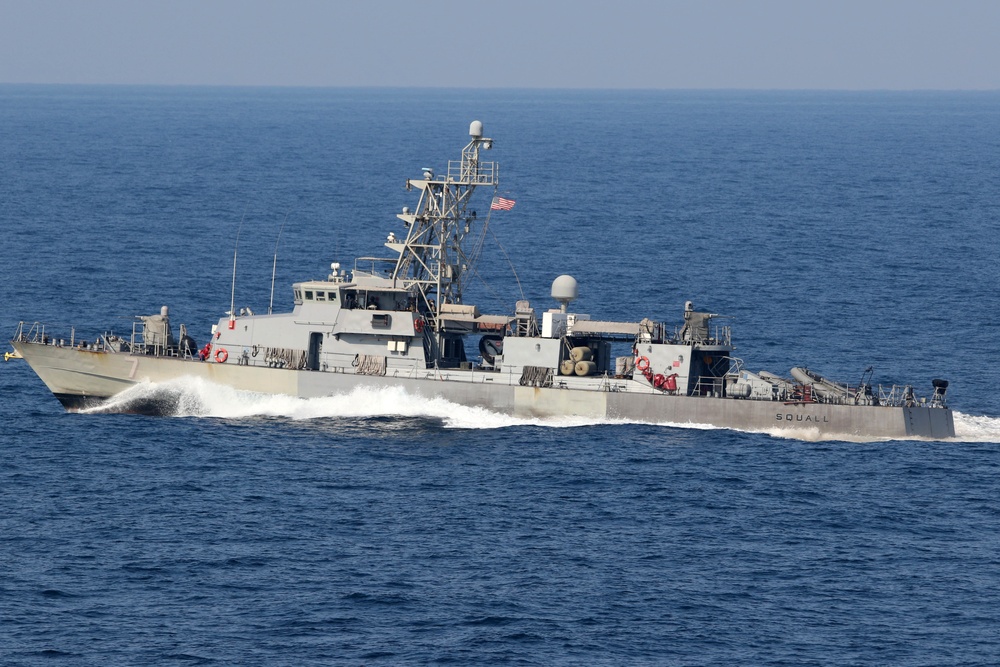 USS Squall Transits Strait of Hormuz