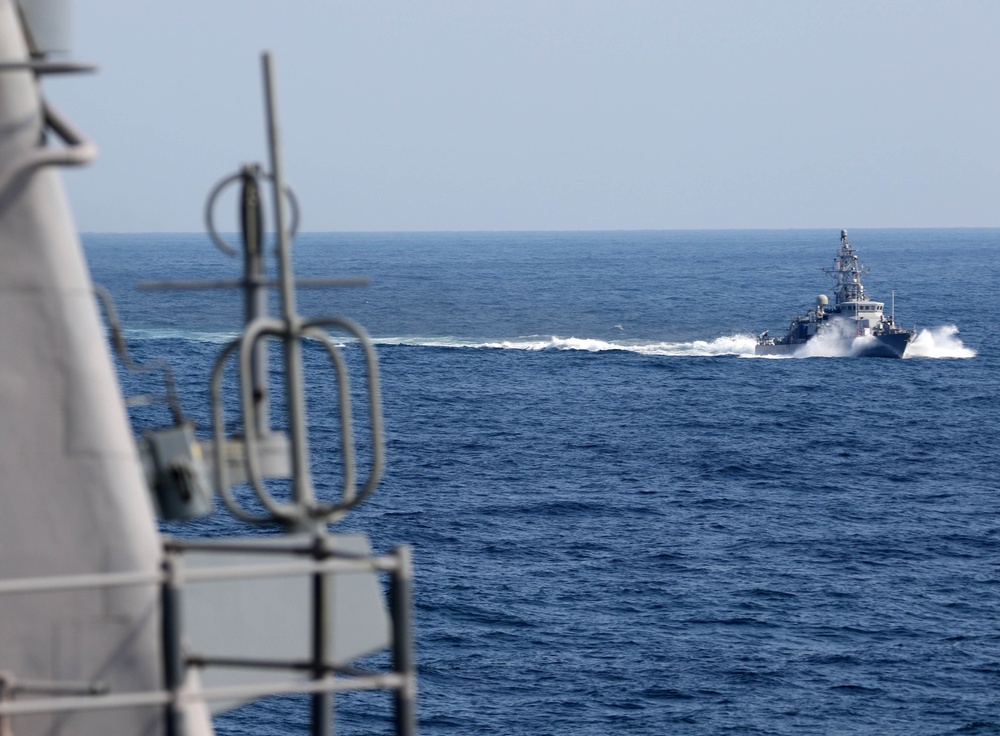 USS Philippine Sea Transits Strait of Hormuz