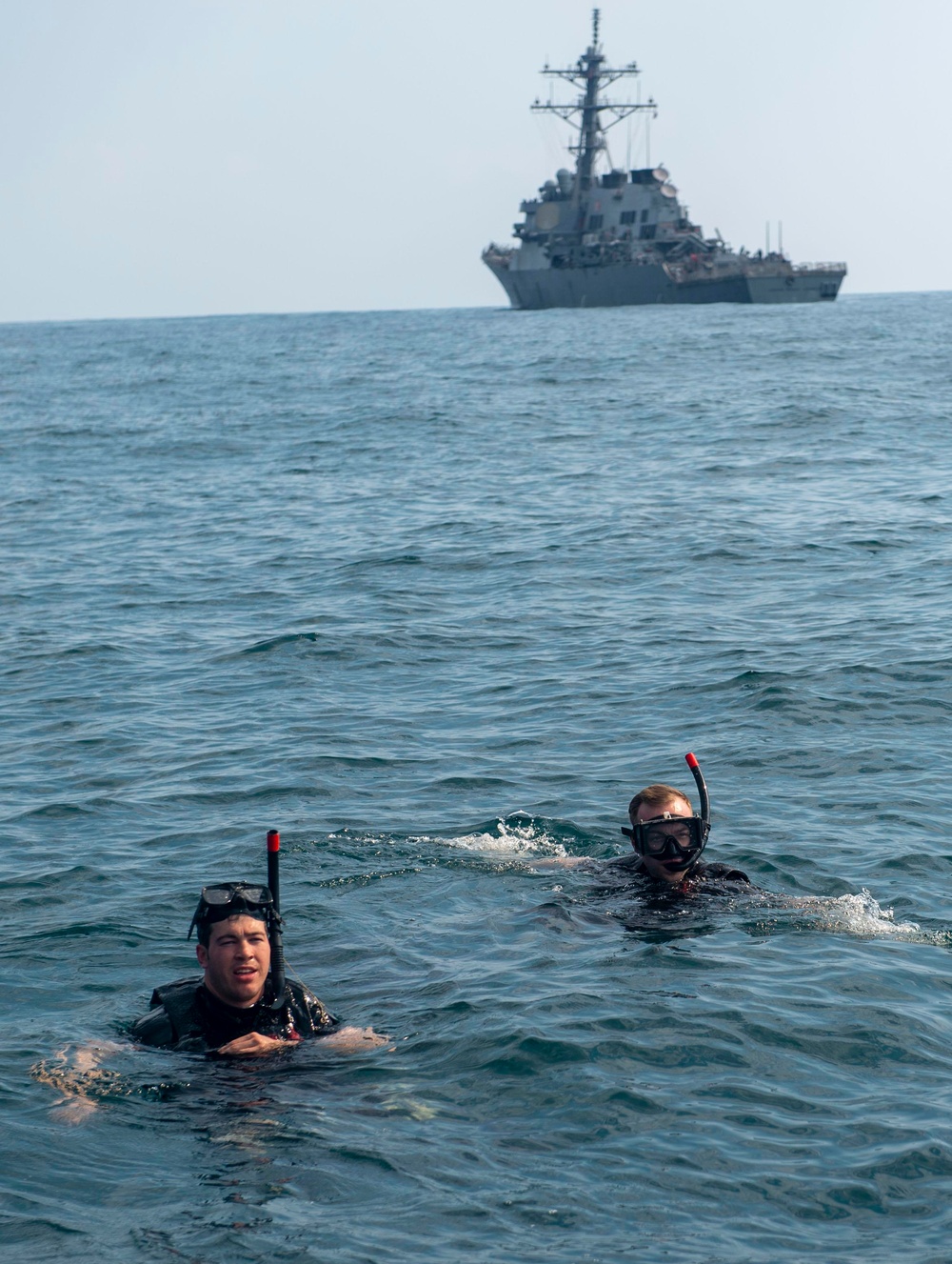 USS John Paul Jones Sailors Conduct Search and Rescue Swimmer Training