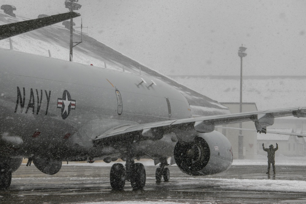 VP-8 Conducts Snow Flight Ops