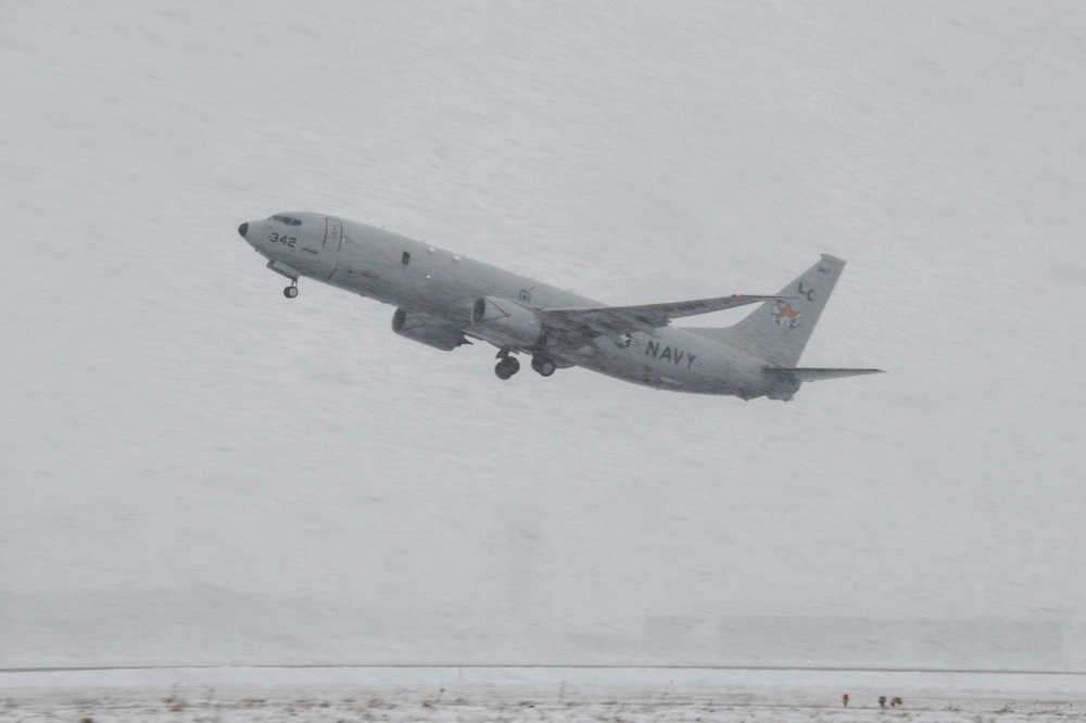 VP-8 Conducts Snow Flight Ops