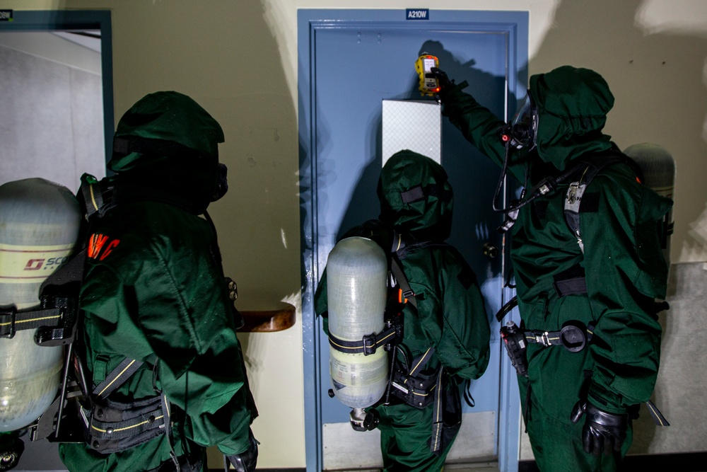 1st MAW CBRN Conducts Hazardous Environment Training