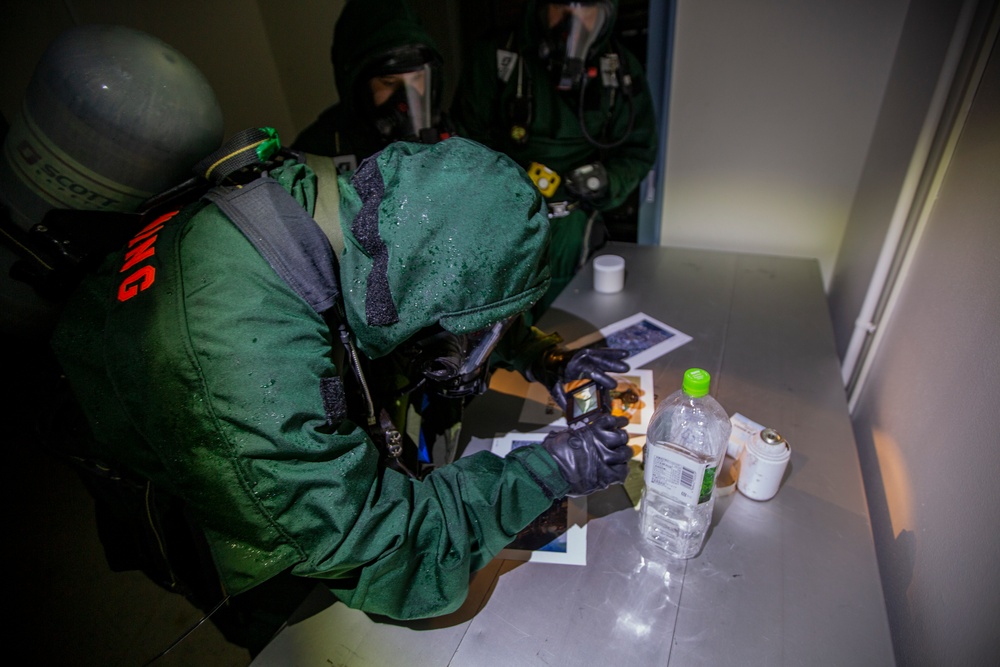 1st MAW CBRN Conducts Hazardous Environment Training