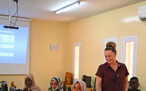 U.S. Army Soldiers visit E-learning Balbala Center